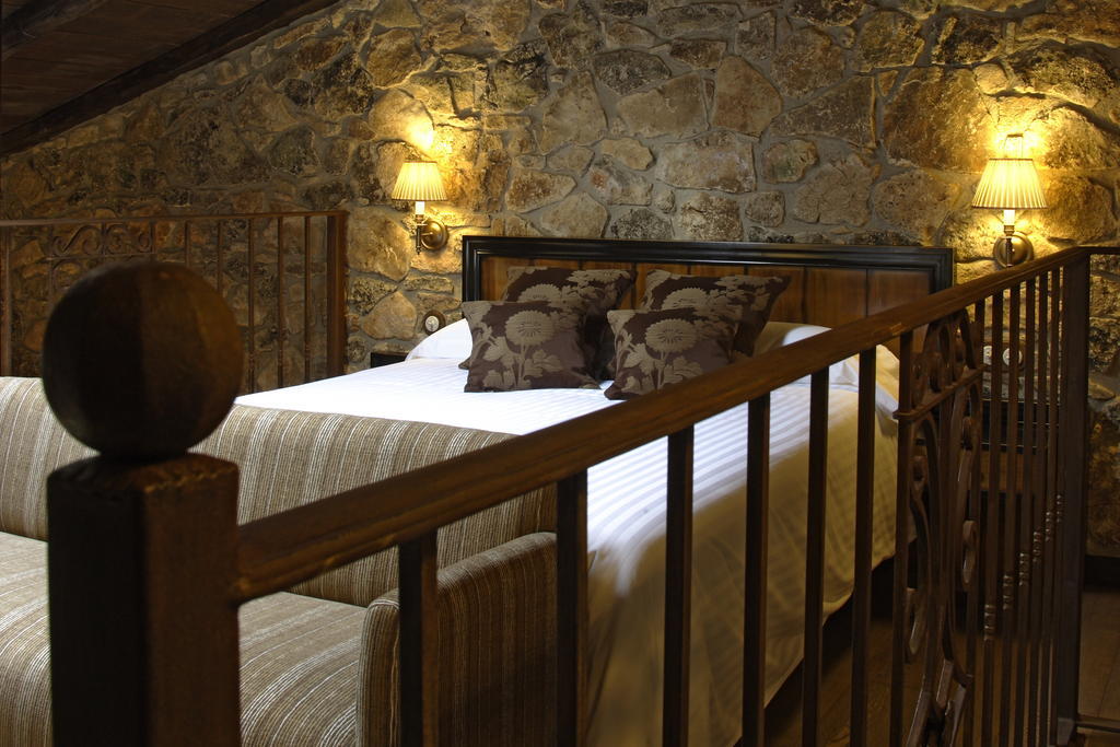 Hotel Rural & Spa Los Anades Abánades Værelse billede